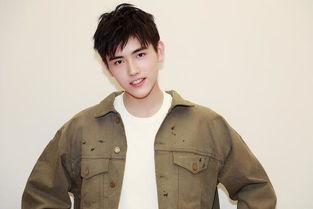 陈飞宇上学爆料视频,校园生活趣味横生  第2张